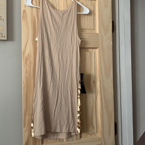 NWT Bebe women’s gold sequin dress size Small - Picture 4 of 5